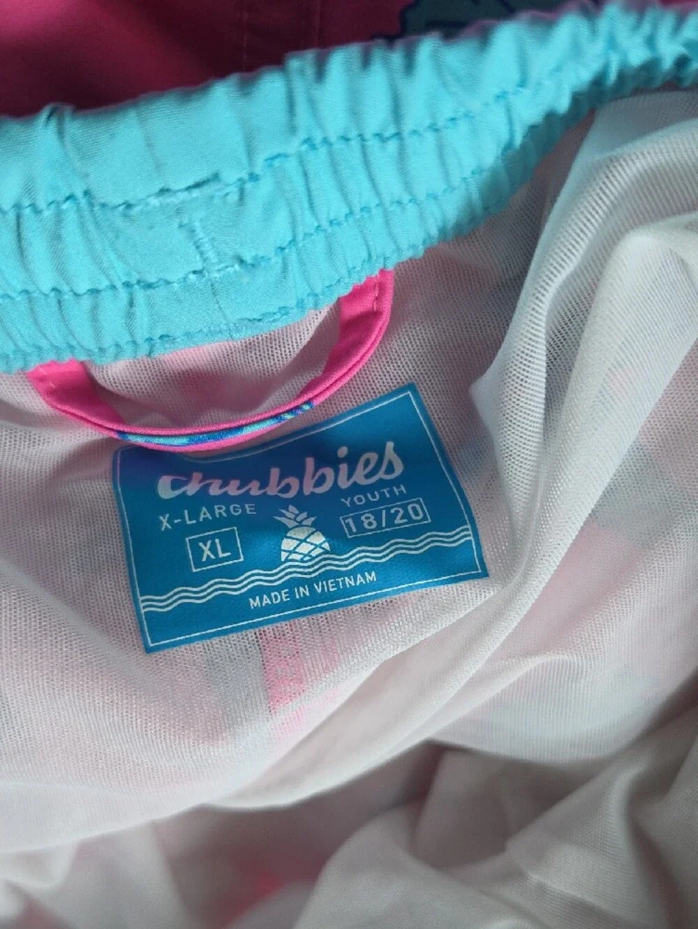 chubbies Pink and Turquoise Elastic Swim Shorts Youth XL